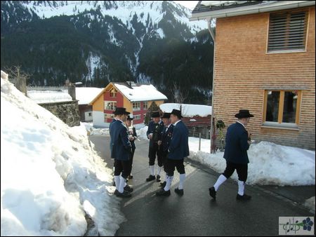 PIC13.JPG
